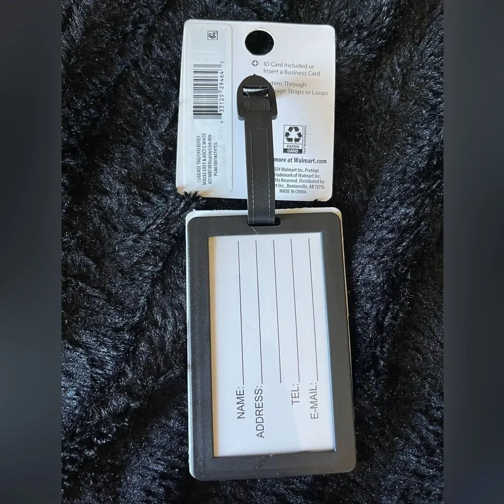Protégé Checkered Gray and White Luggage Tag.